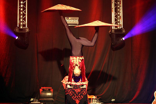 arabisch feest acrobaten act